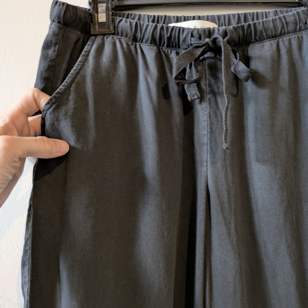Cloth & Stone Black Chic Joggers with Elastic Waistband & Ankle Cuffs, Sz. Small - Picture 3 of 7